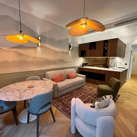 Hotel Etoile Trocadéro Parigi