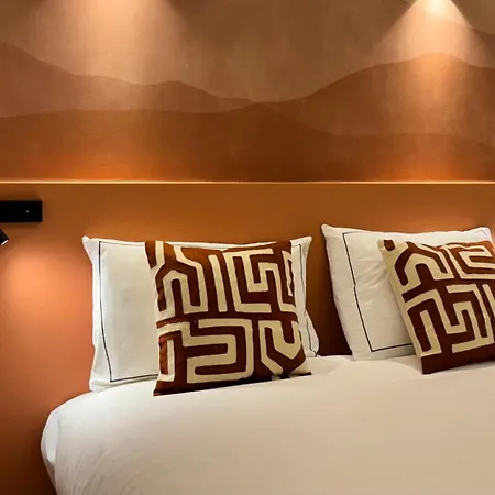 Hotel Etoile Trocadéro Parigi