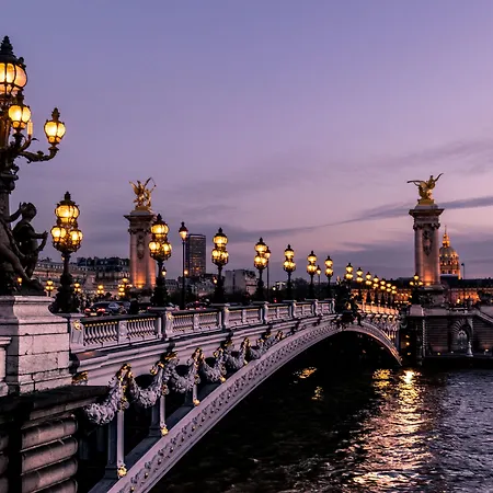 Etoile Trocadéro 3* Parigi