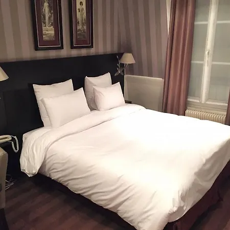 Hotel Etoile Trocadéro Parigi