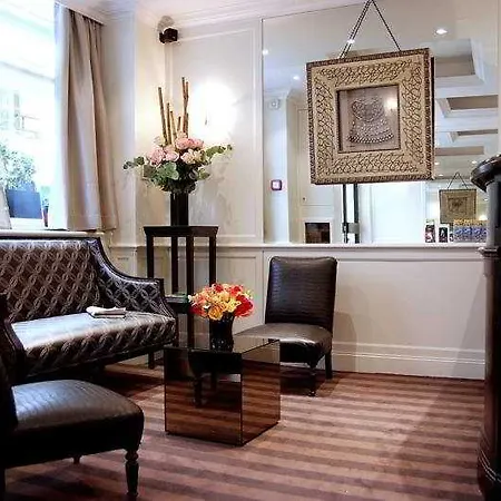 Hotel Etoile Trocadéro Parigi