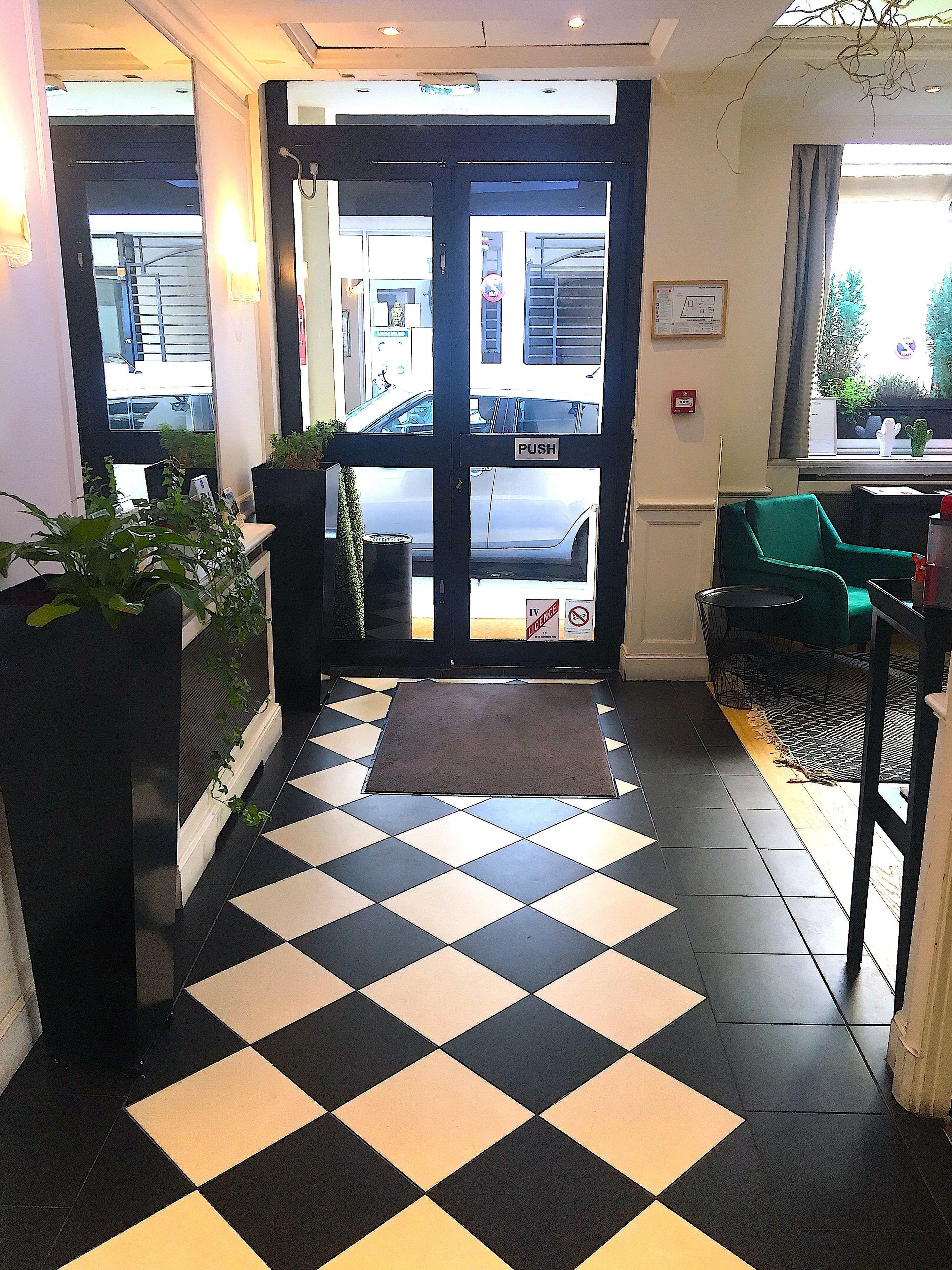 Hotel Etoile Trocadéro Parigi