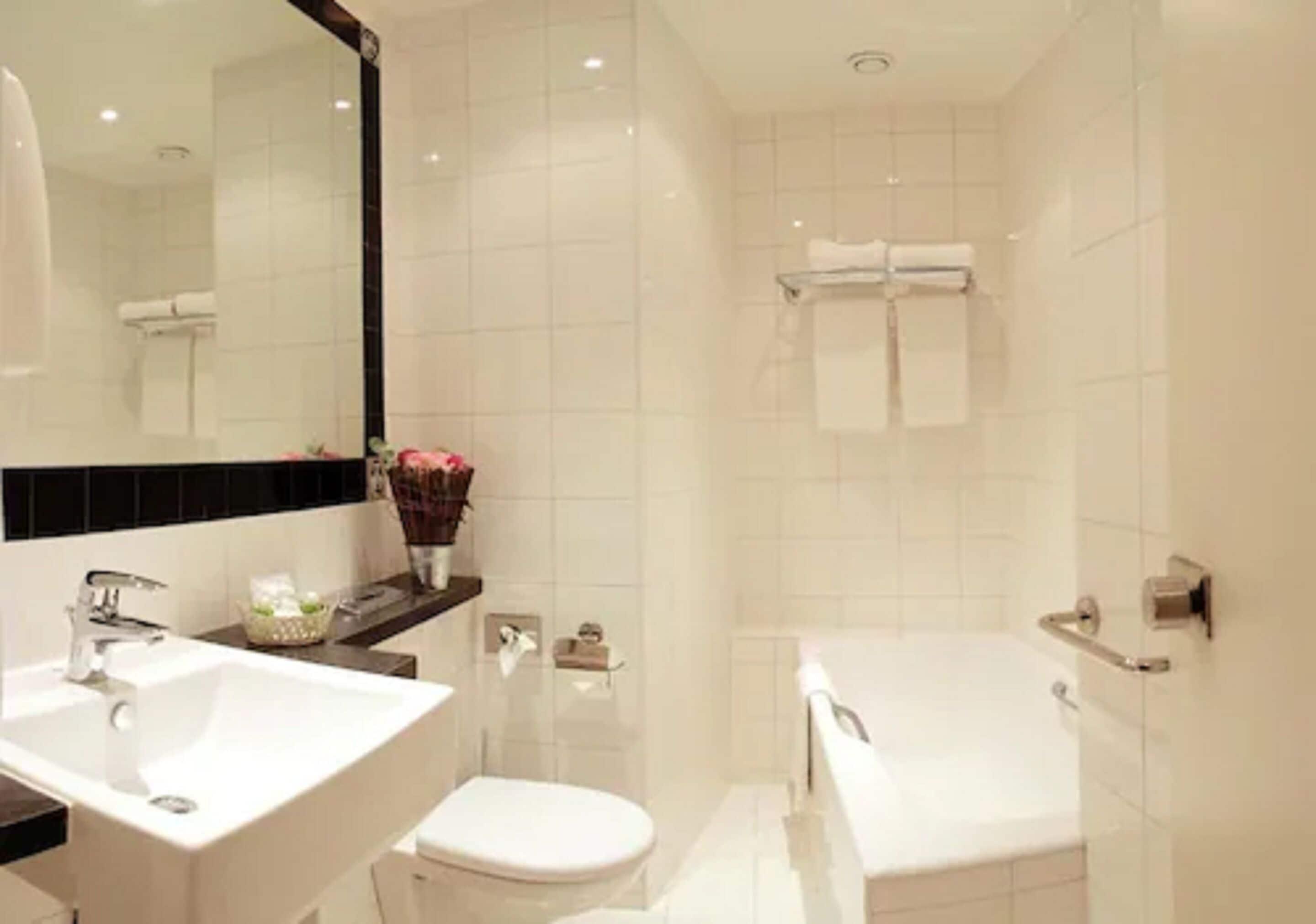 Etoile Trocadero Hotel 3*